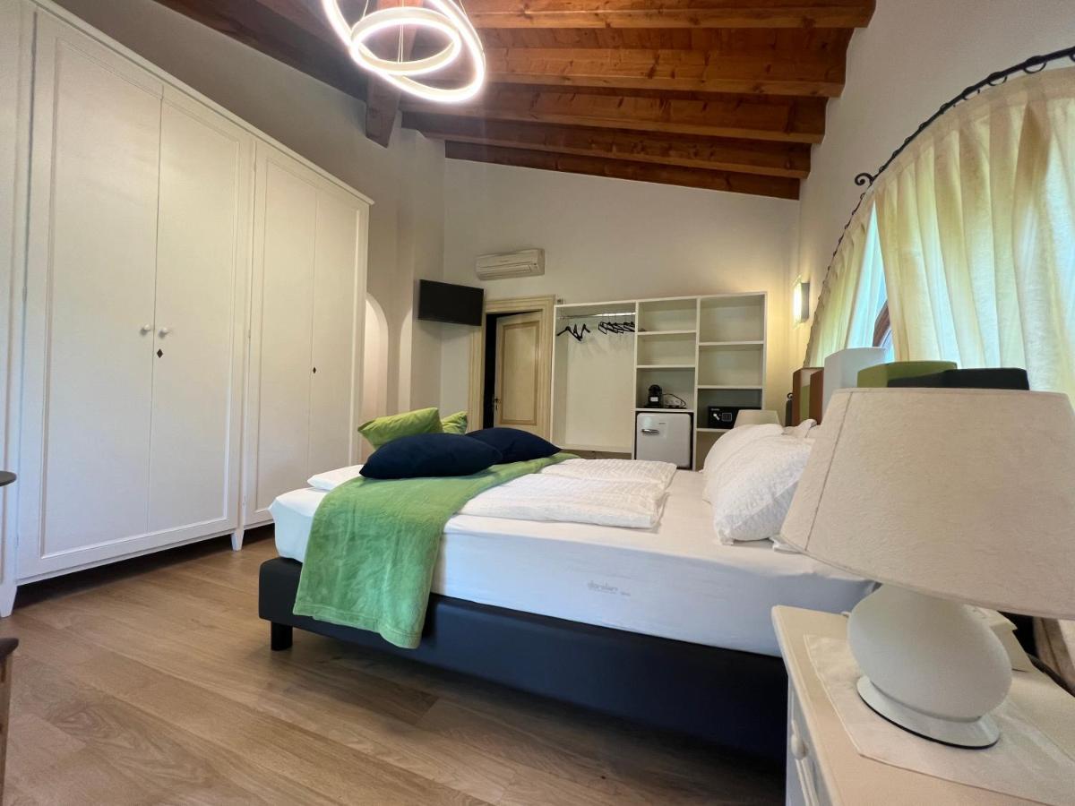 Steba House Savani Barbara Foresteria Lombarda Lonato Kültér fotó